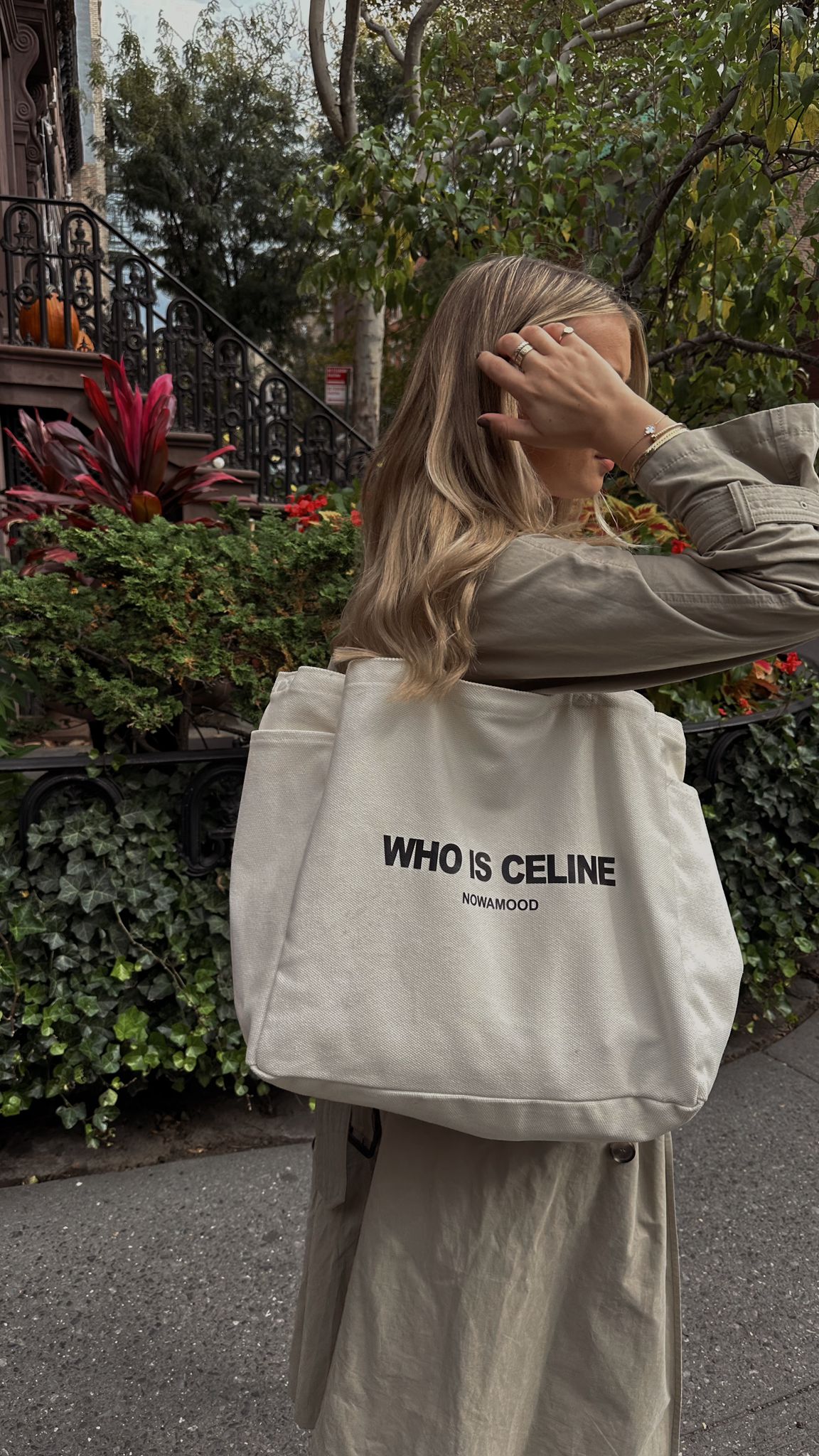 Who Tote Bag Large